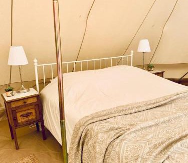 Saint-Julien-la-Genete Otro | Les Fresses Glamping