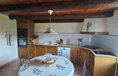 Saint-Hilaire-de-Lavit Casa | Les Gîtes de la Mazière - La Bâtisse