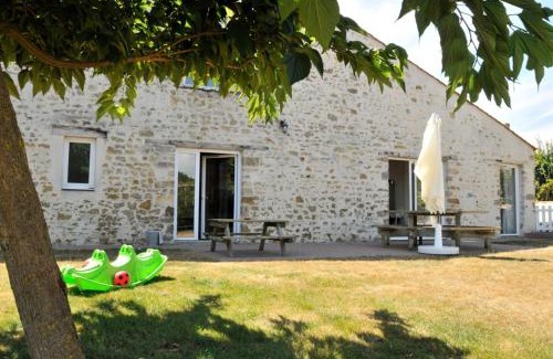 Saint-Hilaire-la-Foret Casa | Les Gîtes au Soleil Levant