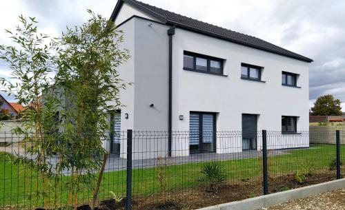 Bischwihr Apartamento | "Les Gîtes côté Blind" tout confort proche Colmar