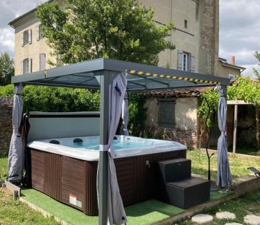 Chateauneuf-de-Galaure Casa | Les Gîtes de la Galaure SPA en option