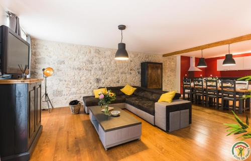 Nerac Apartamento | Les Gîtes du château - 2 Magnifiques Appartements face au château Henri IV