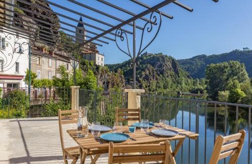 Ambialet Casa | Les Gîtes du Rocher et de la Boucle du Tarn