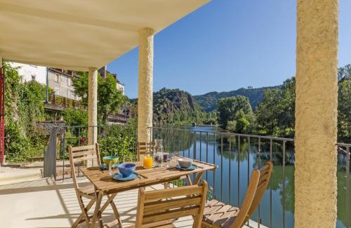 Ambialet Casa | Les Gîtes du Rocher et de la Boucle du Tarn