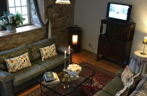 Caylus Casa | Les Gîtes Pérard