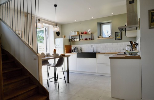 Berven Casa | LES GANIVELLES Family home Beach access on foot in 5' Sea view, enclosed garden