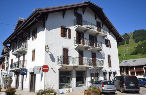 Les Gets Apartamento | Les Gets - Joli appartement 3 chambres avec terrasse et parking, 4 étoiles, au coeur du village - FR-1-623-101