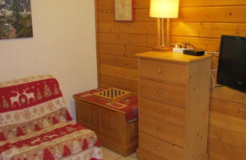Les Gets Apartamento | Les Gets - T2 avec balcon proche centre et télécabine, animaux acceptés, parking, 5 pers - FR-1-623-190