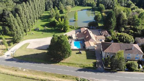 Issac Casa | Les Gites de l'Etang de Sandanet