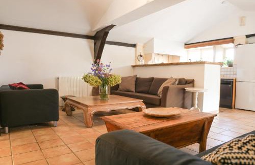 Saint-Basile Cabina | Les Grangeonnes, gîtes nature, piscine, bain nordique, sauna pour accueil familiale ou de groupe