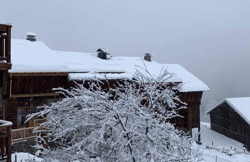 Chandon Chalet De Esquí | Los graneros de Chandon - El granero
