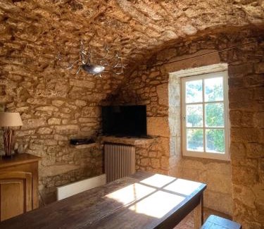 Sivergues Casa | Les Grottes
