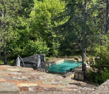 Sivergues Casa | Les Grottes