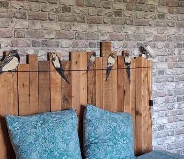 Isigny-sur-Mer Cama Y Desayuno | les hirondelles bleues