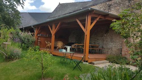 Sainte-Suzanne-and-Chammes Casa | Les Hirondelles
