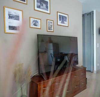 Ledenon Casa | Les Iris