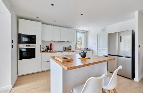 Surville Casa | Les Iris