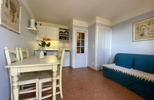 Les Issambres Apartamento | Les Issambres: Studio cabine 4 couchages, clim, piscine, parking - FR-1-226-84