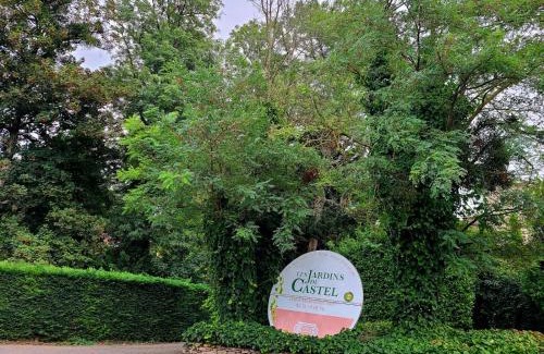 Saint-Georges-d'Esperanche Casa | Les Jardins du castel gites Annick et Jean paul