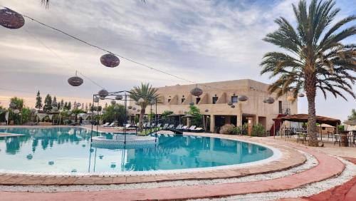 Sidi Badhaj Cama Y Desayuno | Les Jardins d Amizmiz 6 piscines