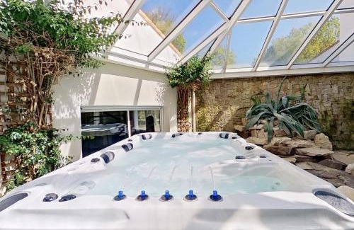 Basse-Goulaine Casa | Les Jardins de la Muse, piscine couverte, spa et fitness