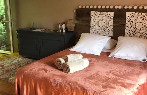 Brusque Cama Y Desayuno | Les Jardins de Lumière