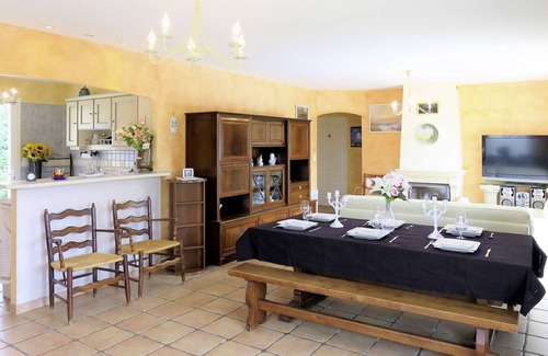 Saint-Germain-dEsteuil Casa | Les Lavandiers by Interhome