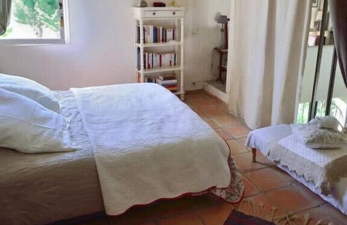 Apt Villa | Les Lavendes Summary:
