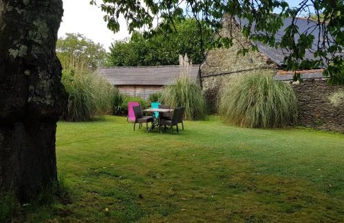 Rochefort-en-Terre Cama Y Desayuno | Les Locations du Puits