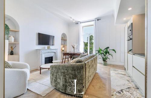 Carnot Apartamento | Les Lucioles 7- Luxury 2 - Bedroom Apartment