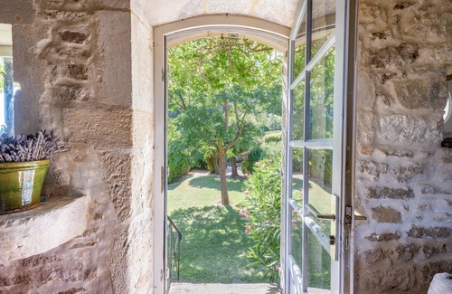 Saint-Restitut Chalet De Esquí | les Marcelines, character property with heated swimming pool and views