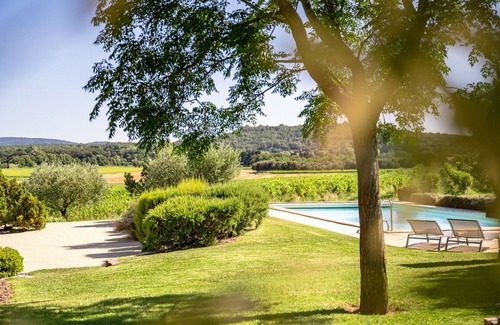 Saint-Restitut Chalet De Esquí | les Marcelines, character property with heated swimming pool and views