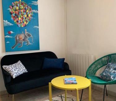 Nogent-le-Rotrou Apartamento | Les marches du château - Gîte centre de Nogent-le-Rotrou