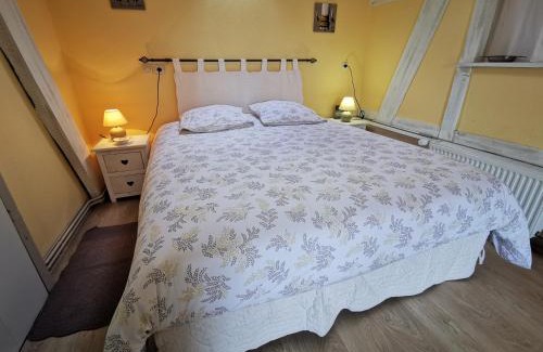 Cambremer Casa | les marronniers