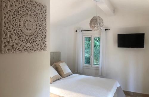Salernes Apartamento | Les Mazets de la Cascade