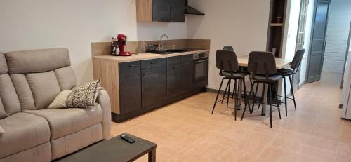 Villeneuve-sur-Yonne Apartamento | Les Merciers