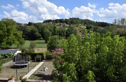 Saint-Germain-du-Salembre Casa | Les Mille Et Une Collines