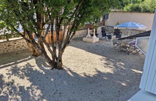 Rochechouart Casa | les noisetiers de verinas