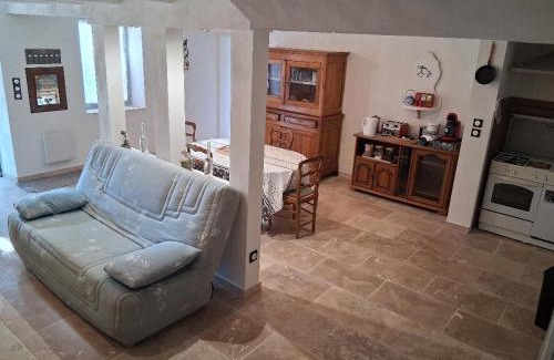 Rochechouart Casa | les noisetiers de verinas