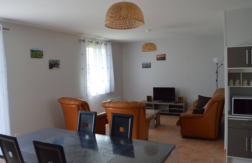 Neulles Casa | Les Papillons Country house Ideal for recharging your batteries