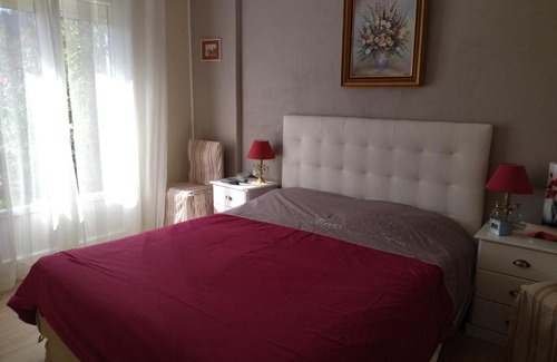 Saint-Fortunat-sur-Eyrieux Cama Y Desayuno | les petites roches