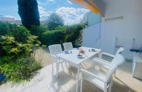 Le Grau-Du-Roi Apartamento | LES PINEDES - Un jardin fleuri à côté de la plage