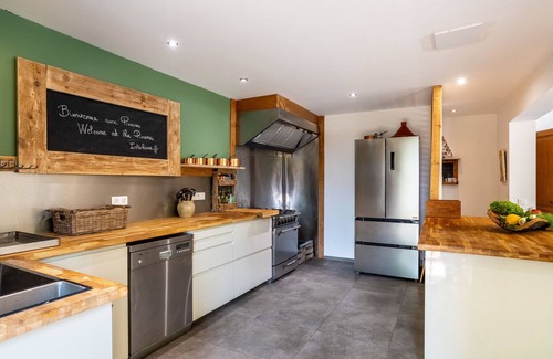 La Crau Casa | Les Pivoines by Interhome