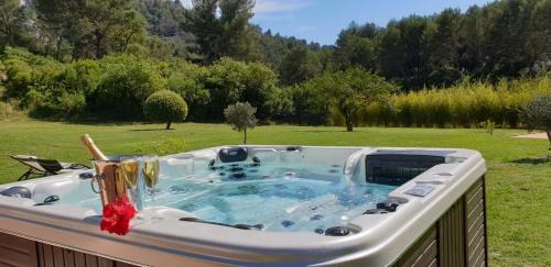 Aubagne Casa | Les Prairies de Fenestrelle Spa & Piscine au calme