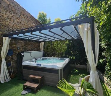 Saint-Paul-la-Coste Casa | Les Rêves d'Eden Gite dans Mas Cévenol -SPA privatif