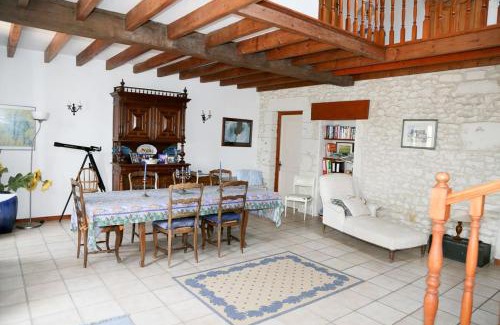 Saint-Fort-sur-Gironde Casa | Les Roses Tremieres