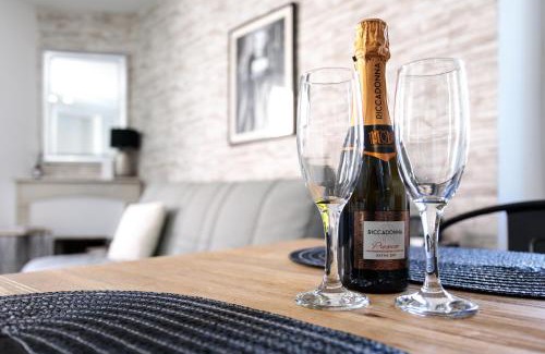 Le Suquet Apartamento | Les Suisses Apartment Zentral in der schönen Altstadt von Le Suquet 5 min zum Strand WLAN