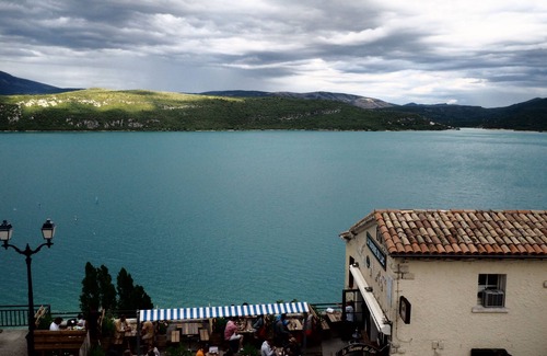 Sainte-Croix-du-Verdon Casa | "les Terrasses" : Maison Dans le Village, 4 Terrasses