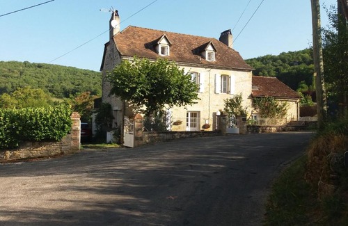 Saint-Pierre-Toirac Cama Y Desayuno | Les Trois Prunelles