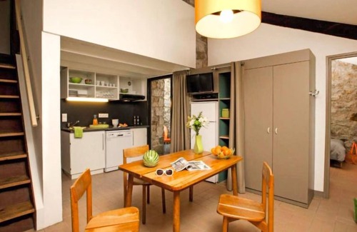 Chambonas Apartamento | Les Vans-Cottage 3 pièces 6 personnes by Interhome